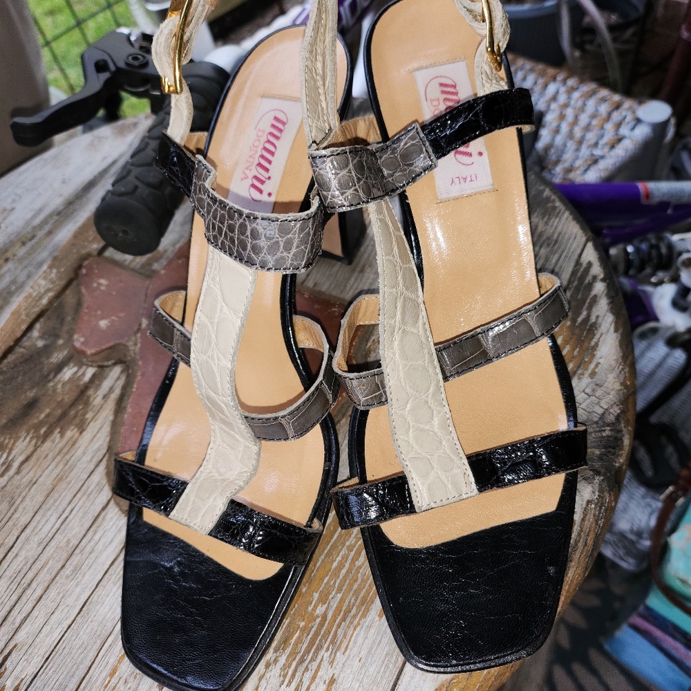 LADIES OPEN HEEL SANDALS BY DONNA MAURI